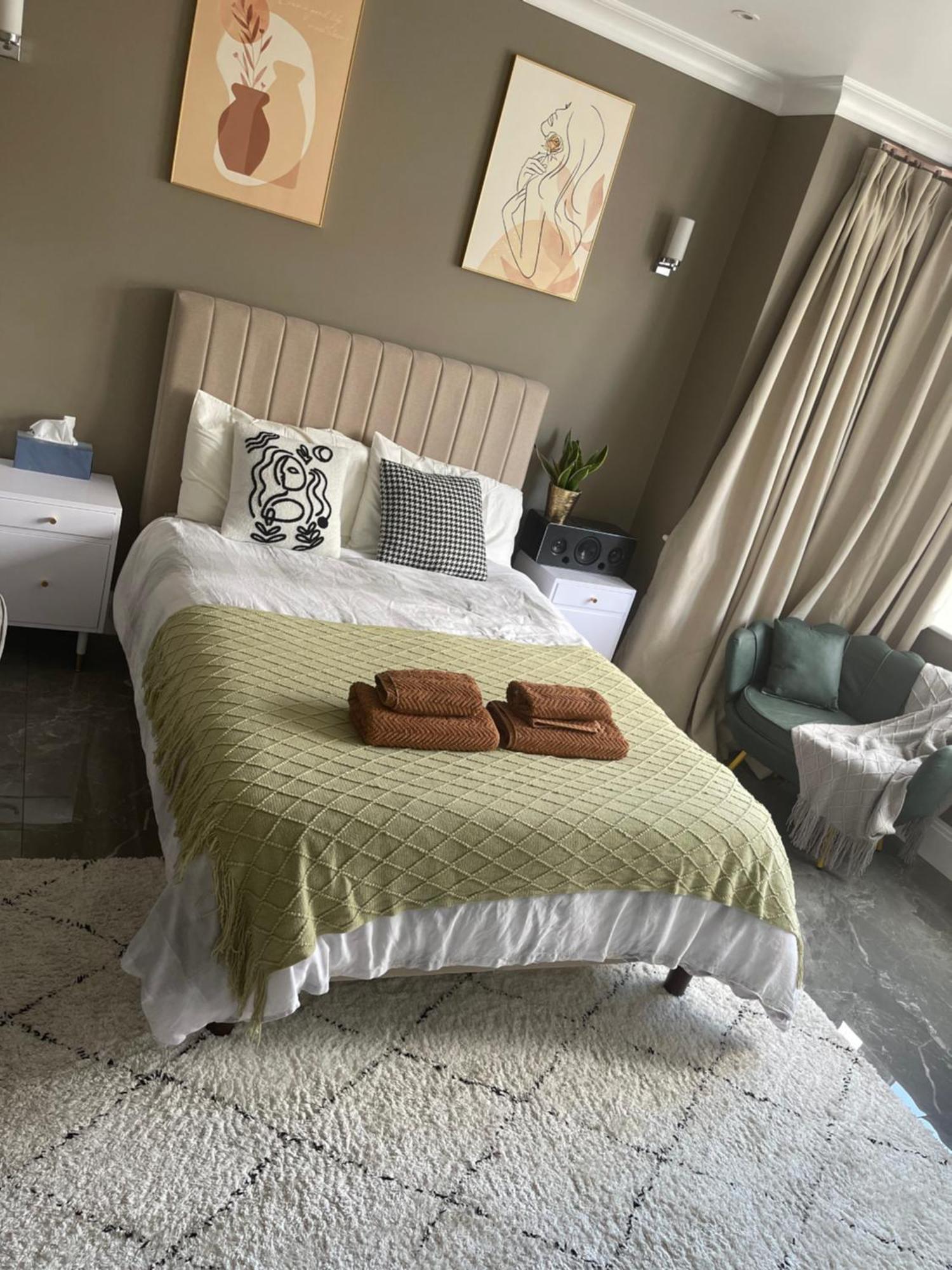 Modern Huge Double Room With Private Bathroom In Colindale Edgware ภายนอก รูปภาพ